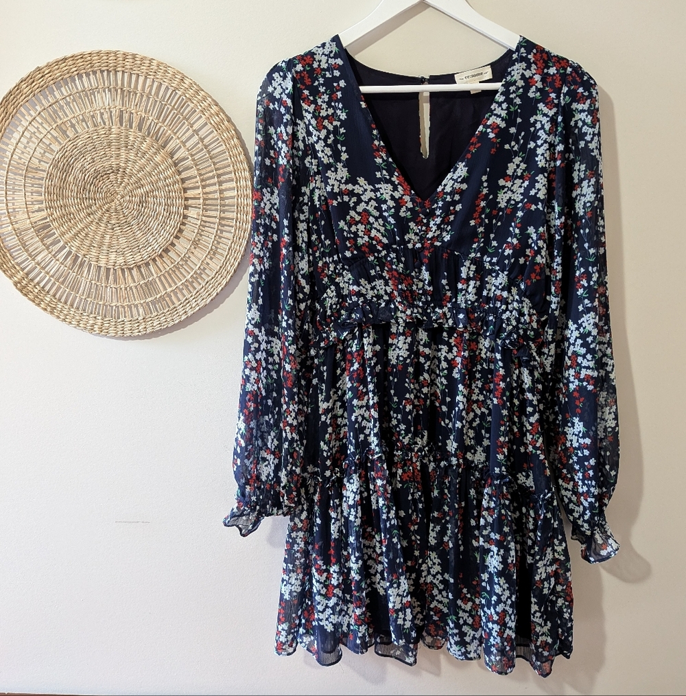 eesome Navy Floral V-Neck Long Sleeve Dress